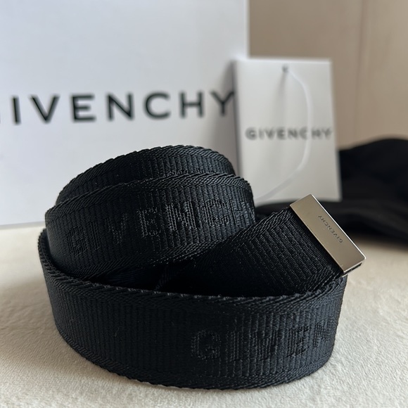 Givenchy Webbed Belt 4G Buckle - 90 CM Unisex - Picture 5 of 10